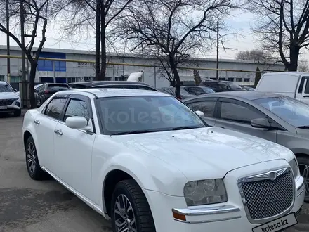 Chrysler 300C 2007 года за 5 000 000 тг. в Алматы – фото 4