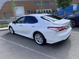 Toyota Camry 2020 года за 12 600 000 тг. в Астана – фото 2