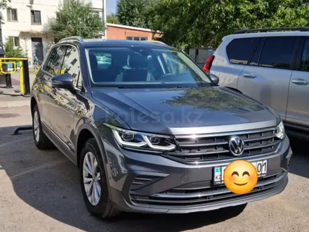 Volkswagen Tiguan 2021 года за 12 800 000 тг. в Астана