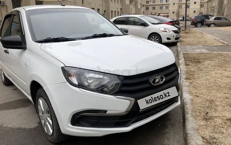 ВАЗ (Lada) Granta 2190 2018 годаүшін2 950 000 тг. в Астана