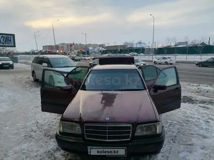 Mercedes-Benz C 200 1996 года за 1 600 000 тг. в Астана – фото 5