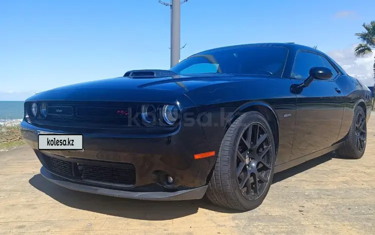 Dodge Challenger 2015 года за 11 300 000 тг. в Уральск