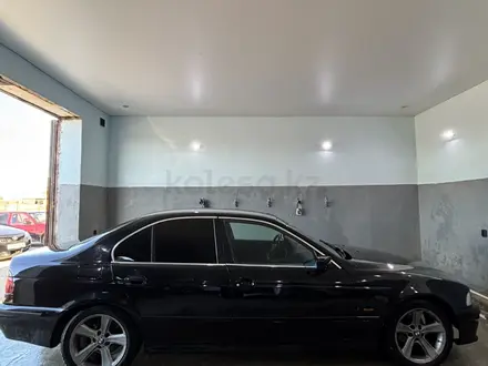 BMW 528 1998 года за 2 700 000 тг. в Актау – фото 6