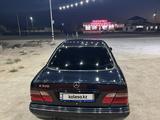 Mercedes-Benz E 280 1999 годаfor4 800 000 тг. в Жанаозен – фото 4