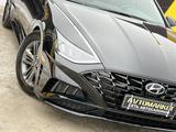 Hyundai Sonata 2022 года за 11 300 000 тг. в Атырау – фото 2