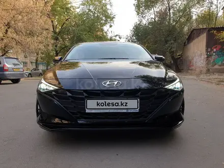 Hyundai Elantra 2022 года за 12 800 000 тг. в Алматы – фото 22