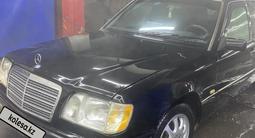 Mercedes-Benz E 280 1994 года за 2 600 000 тг. в Астана – фото 2