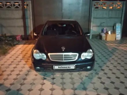 Mercedes-Benz C 200 2001 года за 2 500 000 тг. в Тараз