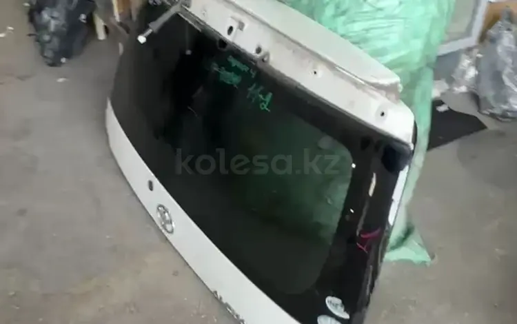 Стекло заднее крышки багажника двери за 70 000 тг. в Усть-Каменогорск