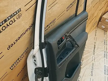 Двери боковые в комплекте задние передние на Land Cruiser 200 за 300 000 тг. в Шымкент – фото 7