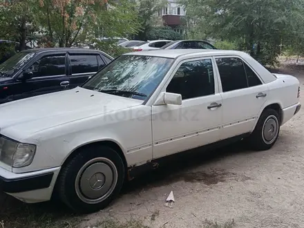 Mercedes-Benz E 230 1988 года за 1 200 000 тг. в Талдыкорган – фото 4