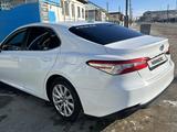 Toyota Camry 2020 годаfor13 300 000 тг. в Айтеке би – фото 2