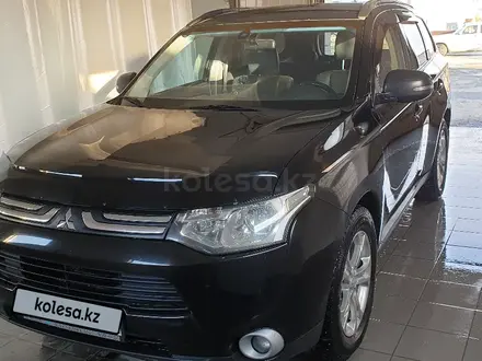 Mitsubishi Outlander 2012 года за 4 800 000 тг. в Атырау – фото 3