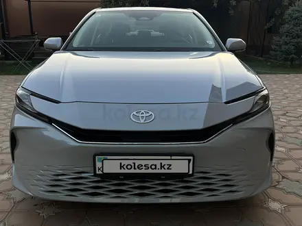 Toyota Camry 2024 года за 15 500 000 тг. в Шымкент