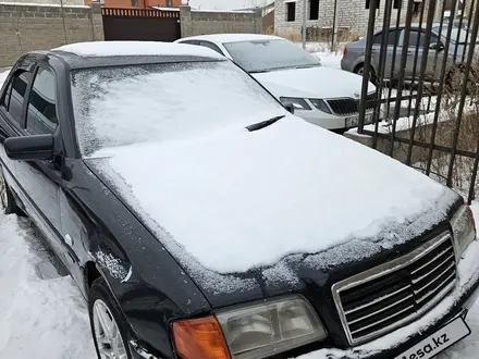 Mercedes-Benz C 180 1998 года за 1 300 000 тг. в Караганда