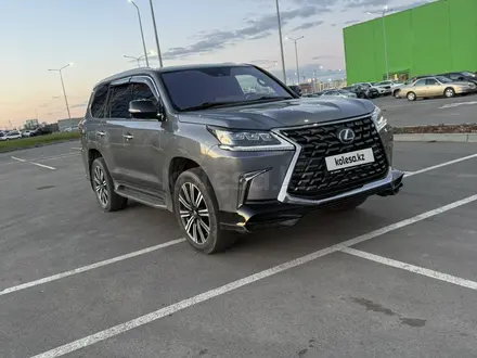 Lexus LX 570 2016 года за 33 500 000 тг. в Астана – фото 3