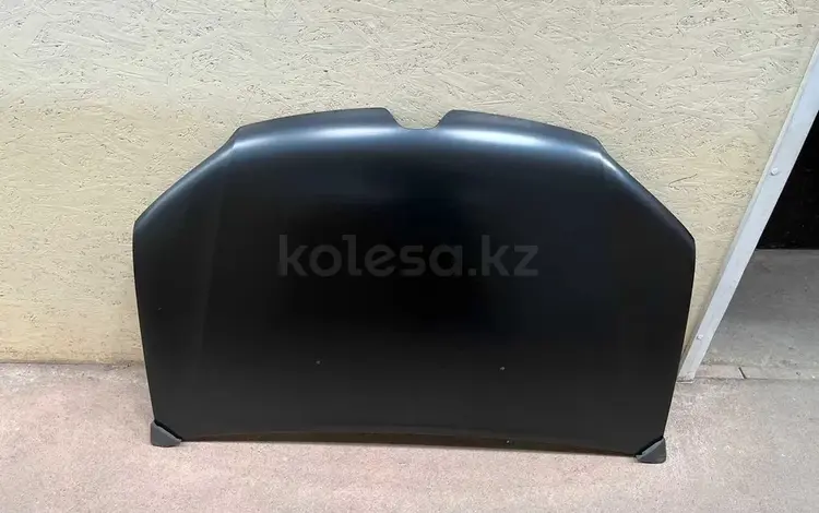 Капот Рено Логан Сандеро 2013 (Тайвань) / Renault Logan Sandero 2017гг за 70 000 тг. в Астана