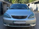 Toyota Camry 2004 года за 5 500 000 тг. в Шымкент