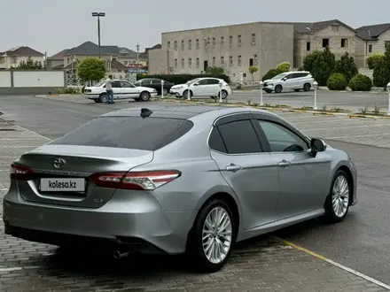 Toyota Camry 2020 года за 13 000 000 тг. в Актау – фото 7