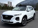 Hyundai Santa Fe 2019 года за 12 200 000 тг. в Астана