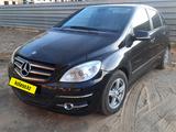 Mercedes-Benz B 180 2010 годаүшін3 200 000 тг. в Атырау – фото 2