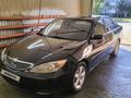 Toyota Camry 2004 годаүшін4 400 000 тг. в Актобе – фото 2