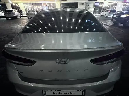 Hyundai Sonata 2018 года за 10 500 000 тг. в Актау – фото 4