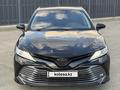 Toyota Camry 2019 года за 12 500 000 тг. в Атырау – фото 4