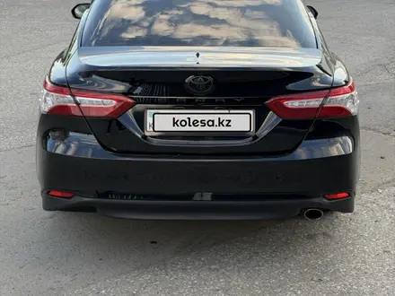 Toyota Camry 2019 года за 12 500 000 тг. в Атырау – фото 5