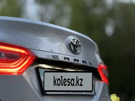Toyota Camry 2019 года за 15 200 000 тг. в Караганда – фото 12