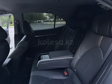 Toyota Camry 2019 года за 15 200 000 тг. в Караганда – фото 26