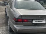 Toyota Camry 1999 года за 3 500 000 тг. в Талдыкорган – фото 2