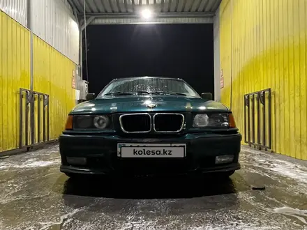 BMW 325 1994 года за 1 500 000 тг. в Алматы – фото 4