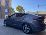 Hyundai Elantra 2018 года за 8 300 000 тг. в Уральск – фото 5