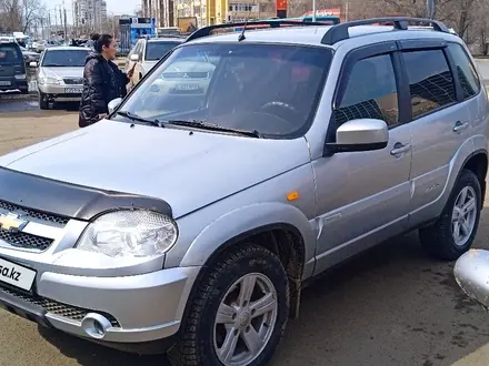 Chevrolet Niva 2014 года за 4 100 000 тг. в Уральск – фото 2