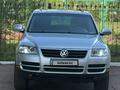 Volkswagen Touareg 2004 года за 5 300 000 тг. в Астана – фото 3