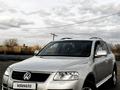 Volkswagen Touareg 2004 года за 5 300 000 тг. в Астана – фото 2