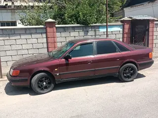 Audi 100