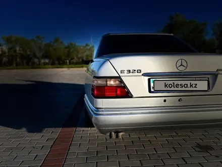 Mercedes-Benz E 320 1994 года за 3 450 000 тг. в Кызылорда – фото 7