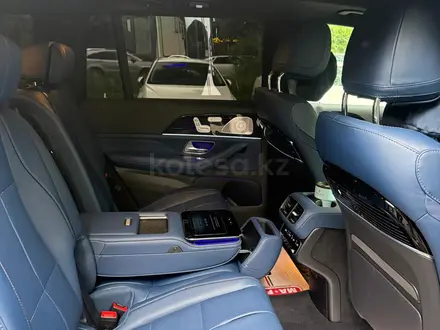 Mercedes-Benz GLS 450 2025 года за 79 000 000 тг. в Алматы – фото 12