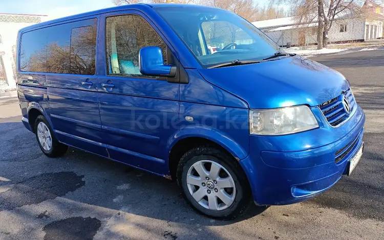 Volkswagen Multivan 2005 годаүшін7 500 000 тг. в Талдыкорган