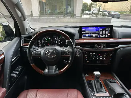 Lexus LX 570 2017 года за 38 500 000 тг. в Астана – фото 34