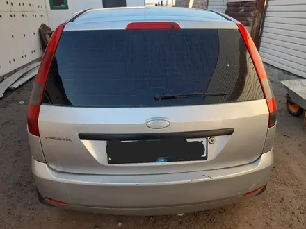 Ford Fiesta 2005 года за 2 100 000 тг. в Павлодар – фото 2