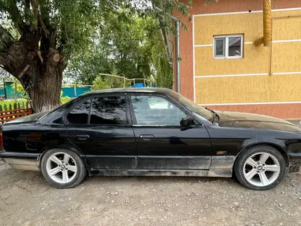 BMW 520 1994 года за 1 700 000 тг. в Шиели – фото 4