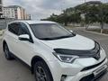 Toyota RAV4 2018 года за 11 000 000 тг. в Актау – фото 3