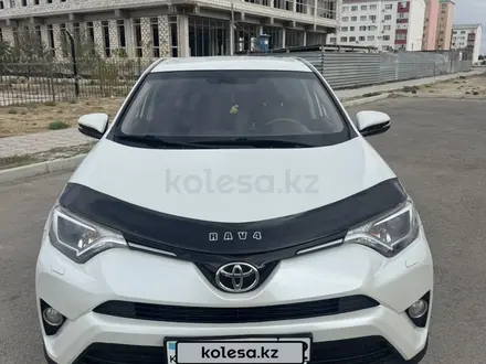 Toyota RAV4 2018 года за 11 000 000 тг. в Актау – фото 2
