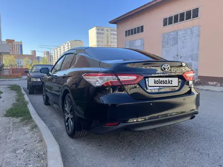 Toyota Camry 2023 года за 17 000 000 тг. в Астана – фото 2