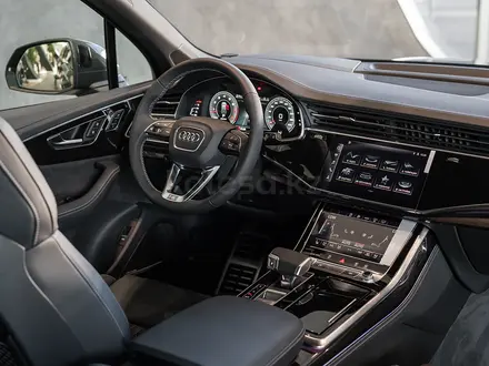 Audi Q7 55 TFSI 2026 года за 62 450 000 тг. в Караганда – фото 10
