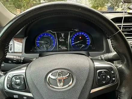 Toyota Camry 2018 года за 11 500 000 тг. в Атырау – фото 8
