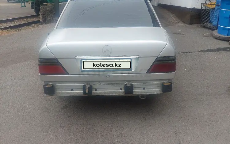 Mercedes-Benz E 230 1989 годаүшін700 000 тг. в Караганда